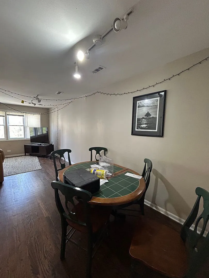 4 bed, 2.0 bath, 1850 sqft, $4,295 — Photo 3