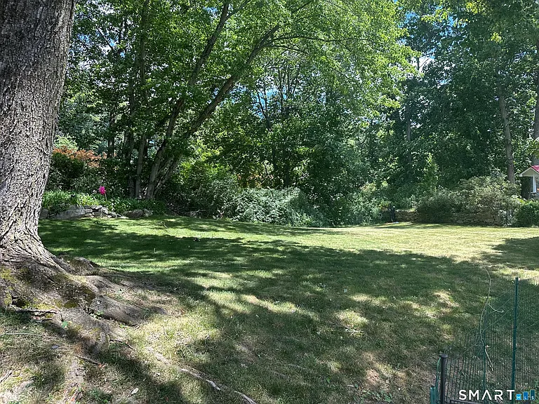10 Donohue Dr — Photo 21