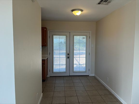 5th image of 3223 Mobile Ave #A