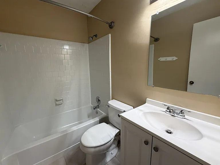 208 Wedgewood Way — Photo 38