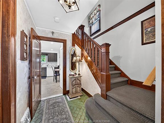 5th image of 2333 Chilver Rd