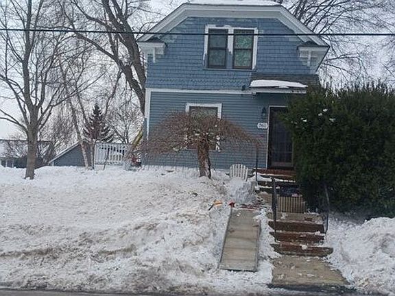 3rd image of 761 Amherst St