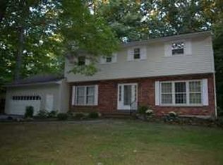 48 Pleasant Ridge Dr, Poughkeepsie, NY 12603