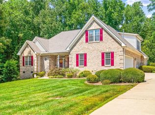 3629 Summit Lakes Dr, Browns Summit, NC 27214