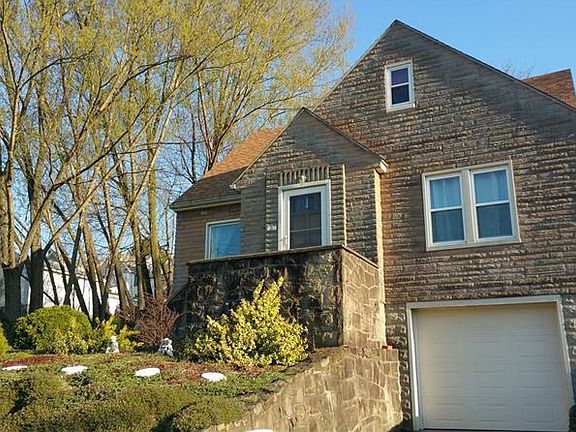 2nd image of 121 Cottage Hill Ave