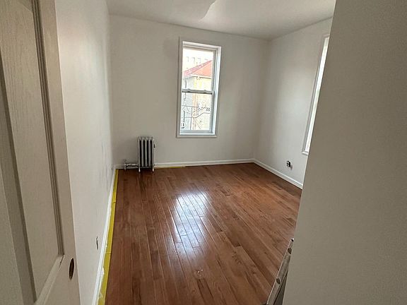 5th image of 1312 Noble Ave #3