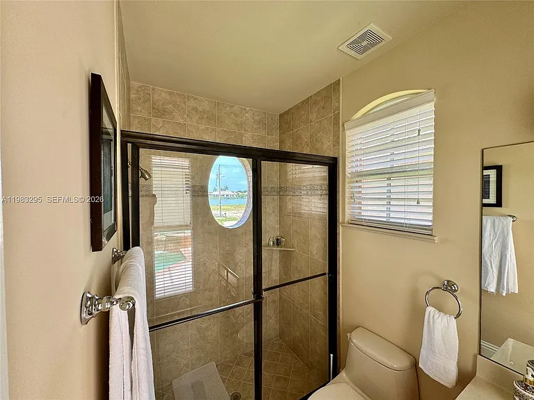 1740 Ludlow Rd — Photo 18