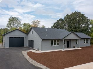 1180 Hop St, Albany, OR 97321