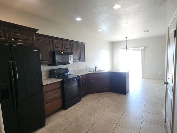 3rd image of 370 W Buena Vista Blvd #129
