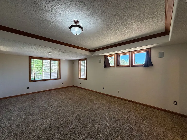516 Sparrow Hawk Ct SE — Photo 12