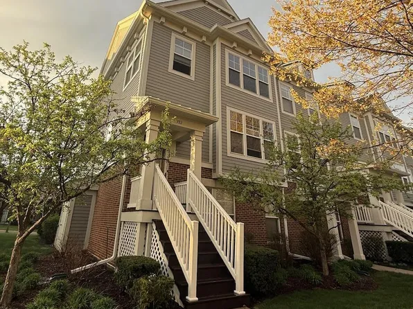 332 Red Ryder Dr #44, Plymouth, MI 48170