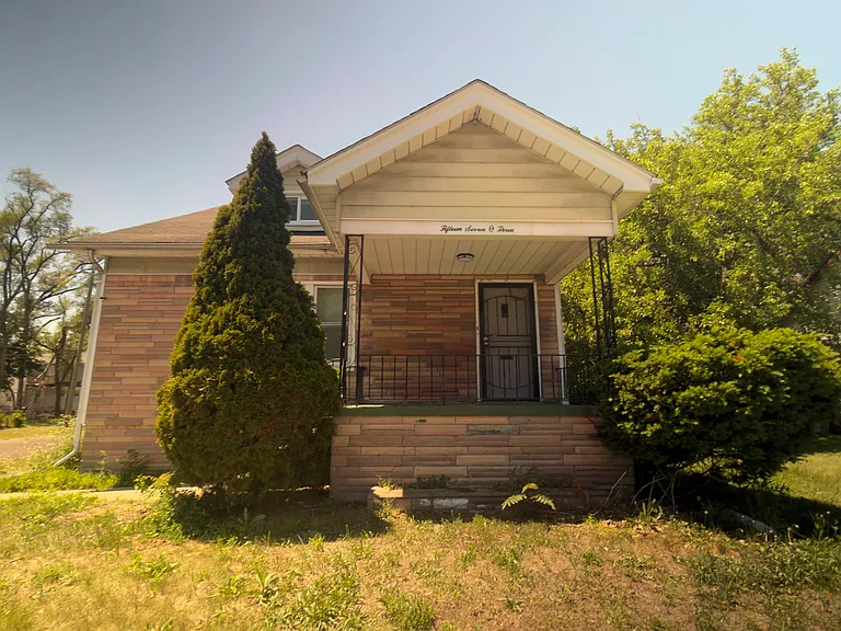 15703 Northlawn St — Photo 1
