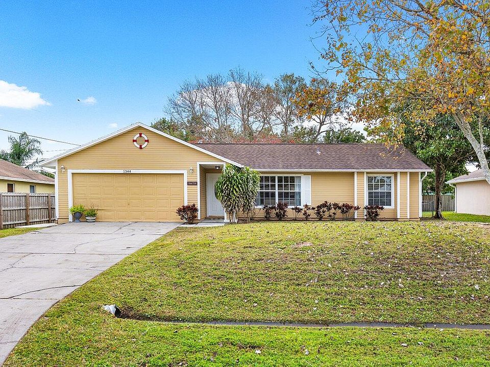 1st image of 1344 SW Century Avenue
