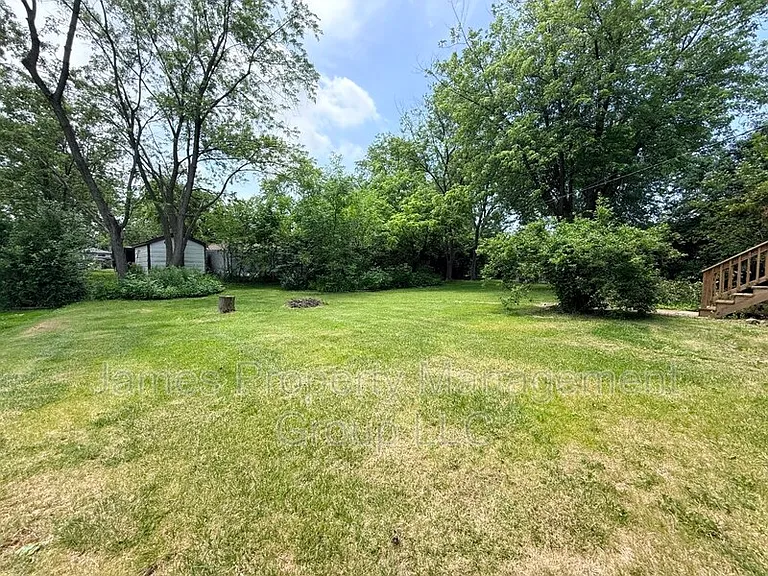 8517 W 87th Pl — Photo 10