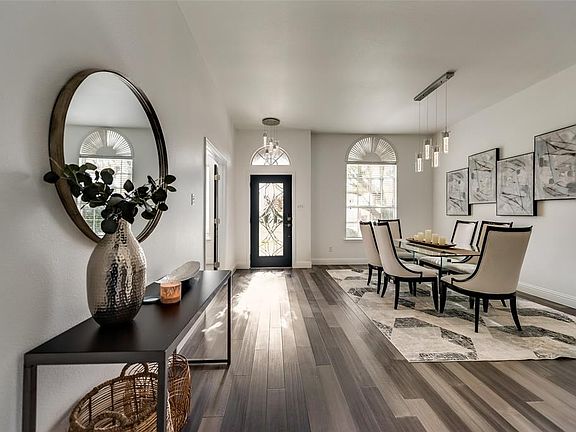 4th image of 10812 Robincreek Ln