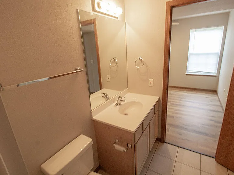 1516 Citadel Dr — Photo 14