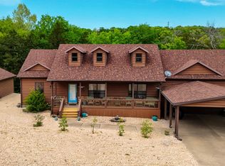 130 Pine Woods Village Drive, Hollister, MO 65672