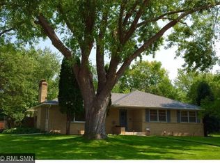 5108 Meadow Rdg, Edina, MN 55439