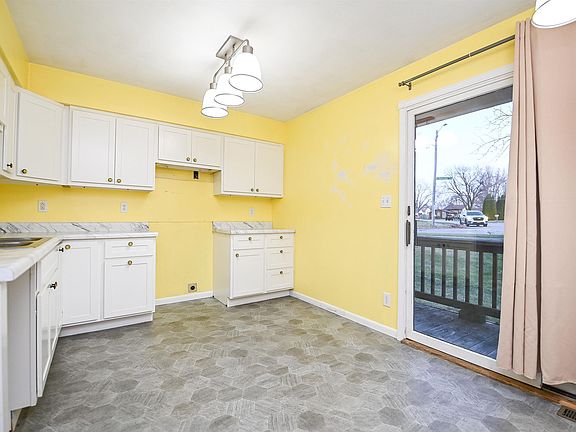 3rd image of 5116 N Arrowood Pl
