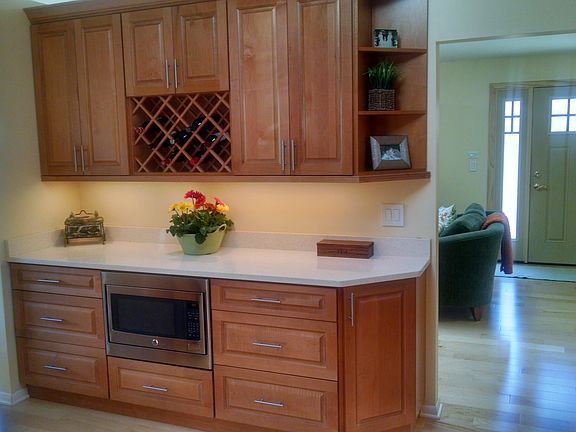 8' counter,micrwv,winerack