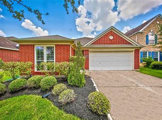 12411 Gentlebrook Dr, Pearland, TX 77584