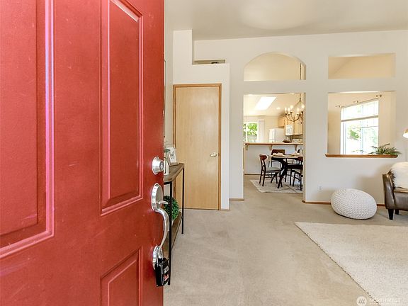 3rd image of 3221 45th Street NE
