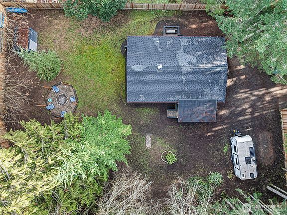 4th image of 721 E McMickin Road