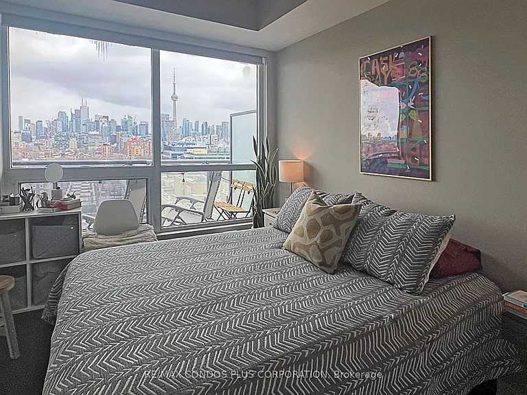 1030 King St W #1205 — Photo 10