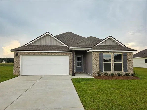 10178 Crystal Ln, Tickfaw, LA 70466