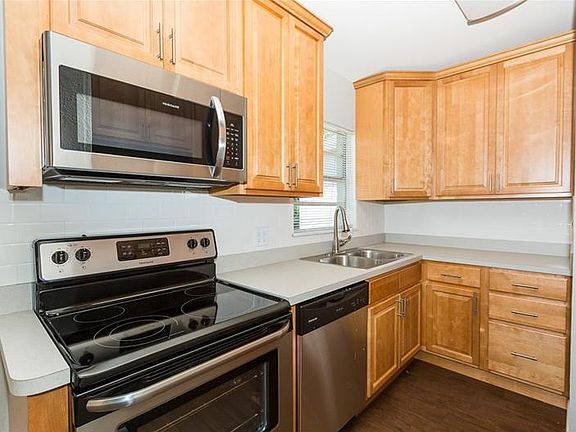 2nd image of 650 Sunset Dr