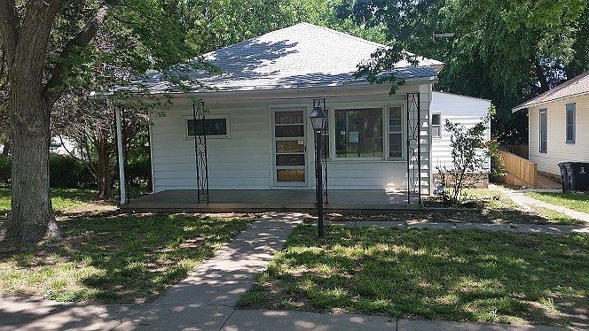 1st image of 216 N Denver St