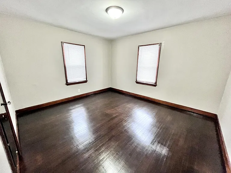 715 Flieth St — Photo 8
