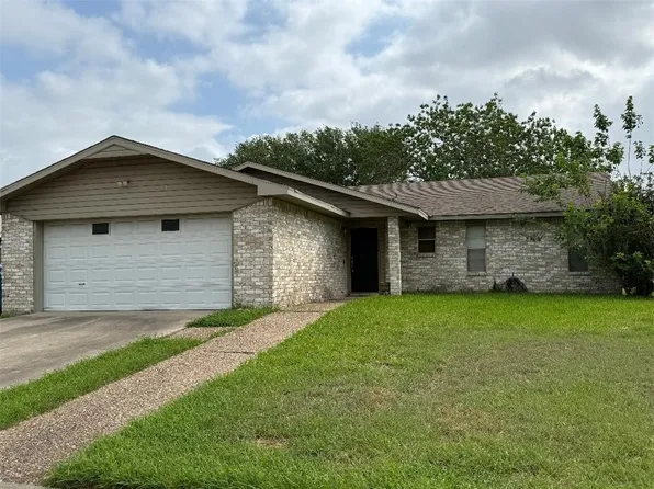 110 Timberview St, Portland, TX 78374