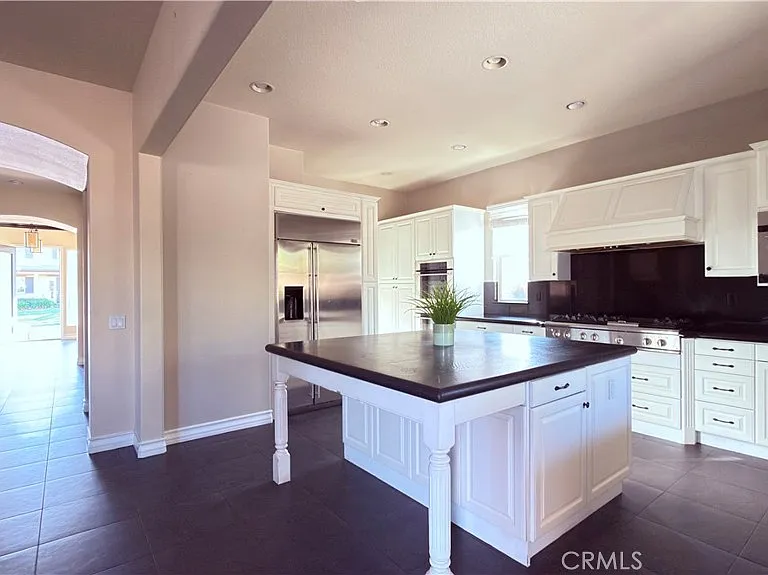 8658 Edelweiss Dr — Photo 32