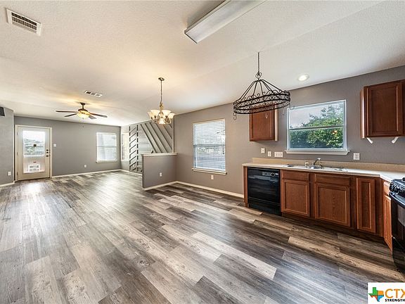 5th image of 2648 Haselwood Ln