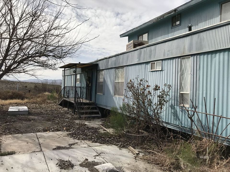 2nd image of 162 Lake Dr