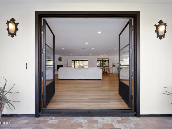 347 W SOUTHERN HILLS Road, Phoenix, AZ 85023