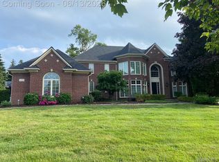 4831 Goodison Place Dr, Rochester, MI 48306