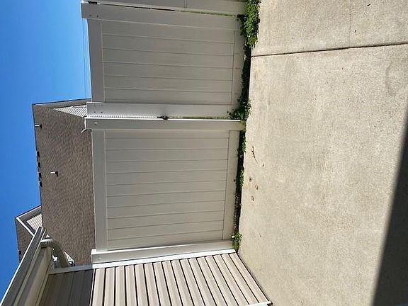 3rd image of 3033 Burnt Pine Dr