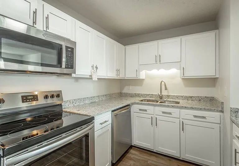 Kates View Apartments — Photo 11
