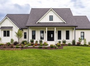 1031 Kennedy Ln, Cottontown, TN 37048