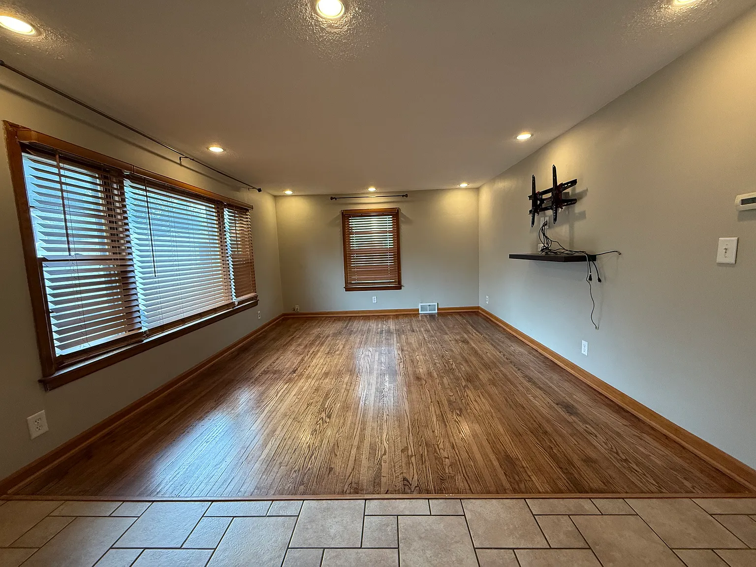2 bed, 936 sqft, $1,400 — Photo 4