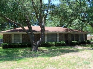 500 Oakridge Dr, Corsicana, TX 75110