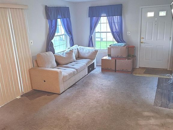 5th image of 14 Fairview Cir #157L
