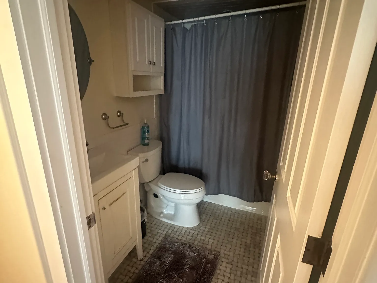 Sag Harbor Village Apartment — Photo 4