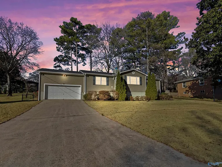 221 Nancy Rd — Photo 22