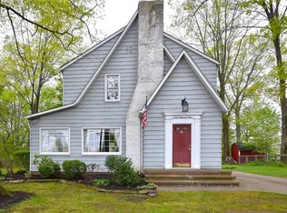 1209 E Schaaf Rd, Brooklyn Heights, OH 44131