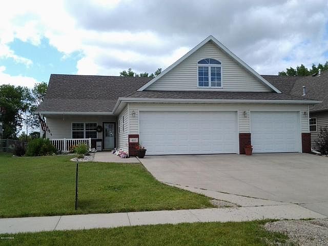 1st image of 405 19th Ave W