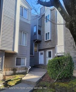 19 Regal Walk #1, Staten Island, NY, 10303