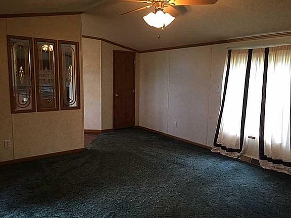 3rd image of 2701 Ganzer Ln